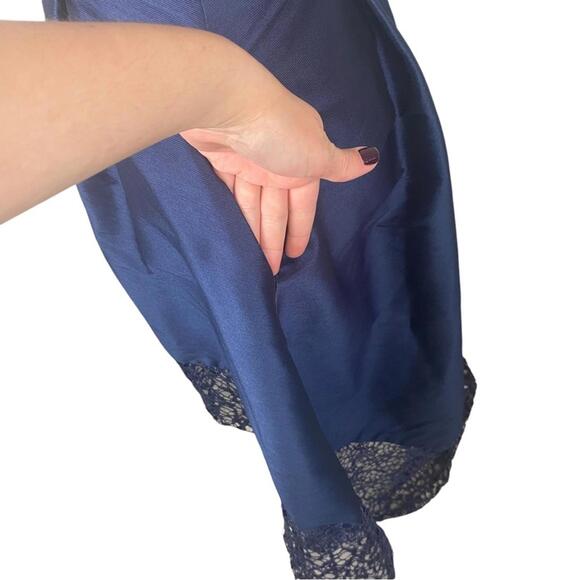 Monique Ihuiller high low gown dress navy blue elegant V neck lace detail US2 - Picture 15 of 15